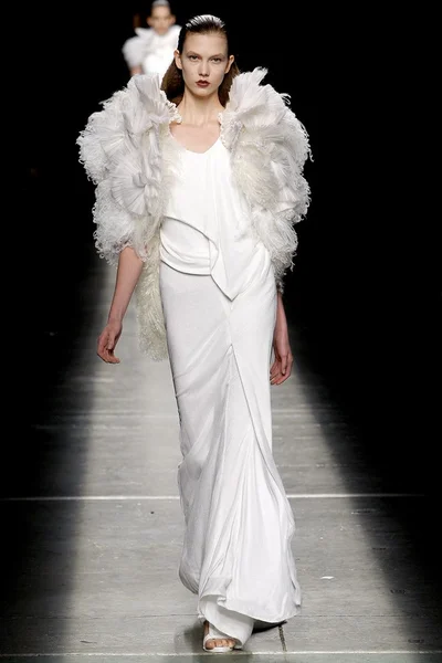 Look 50